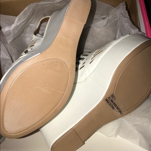 COPY - Charlotte Russe, cutout wedge sandal - Picture 6 of 6